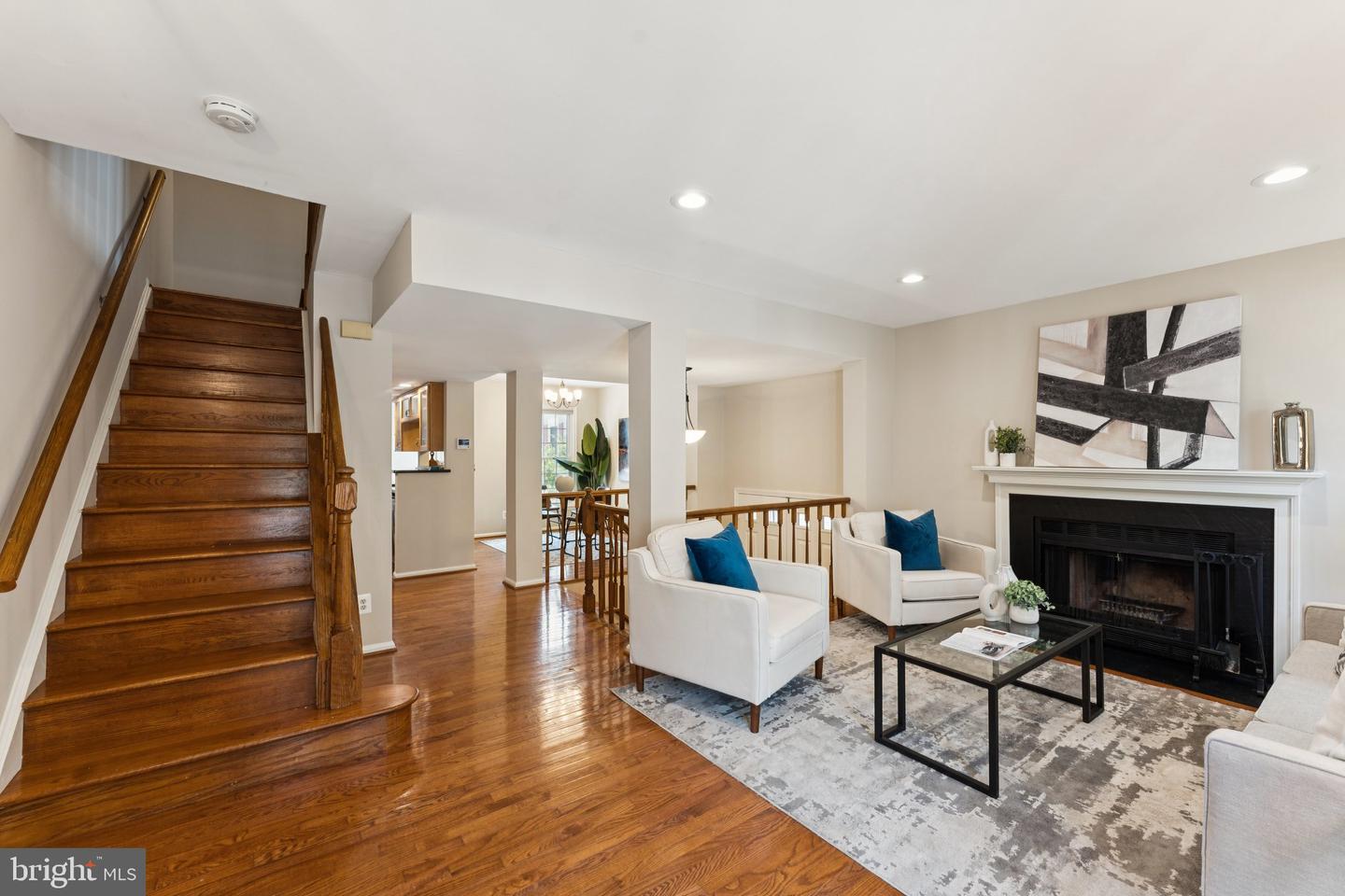 2917 D S WOODSTOCK ST 4 #4, ARLINGTON, Virginia 22206, 3 Bedrooms Bedrooms, ,2 BathroomsBathrooms,Residential,For sale,2917 D S WOODSTOCK ST 4 #4,VAAR2060706 MLS # VAAR2060706