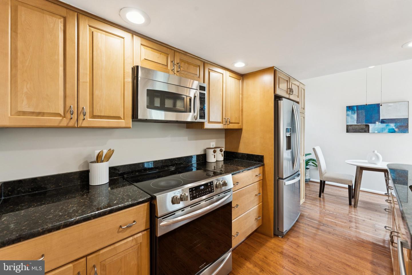 2917 D S WOODSTOCK ST 4 #4, ARLINGTON, Virginia 22206, 3 Bedrooms Bedrooms, ,2 BathroomsBathrooms,Residential,For sale,2917 D S WOODSTOCK ST 4 #4,VAAR2060706 MLS # VAAR2060706