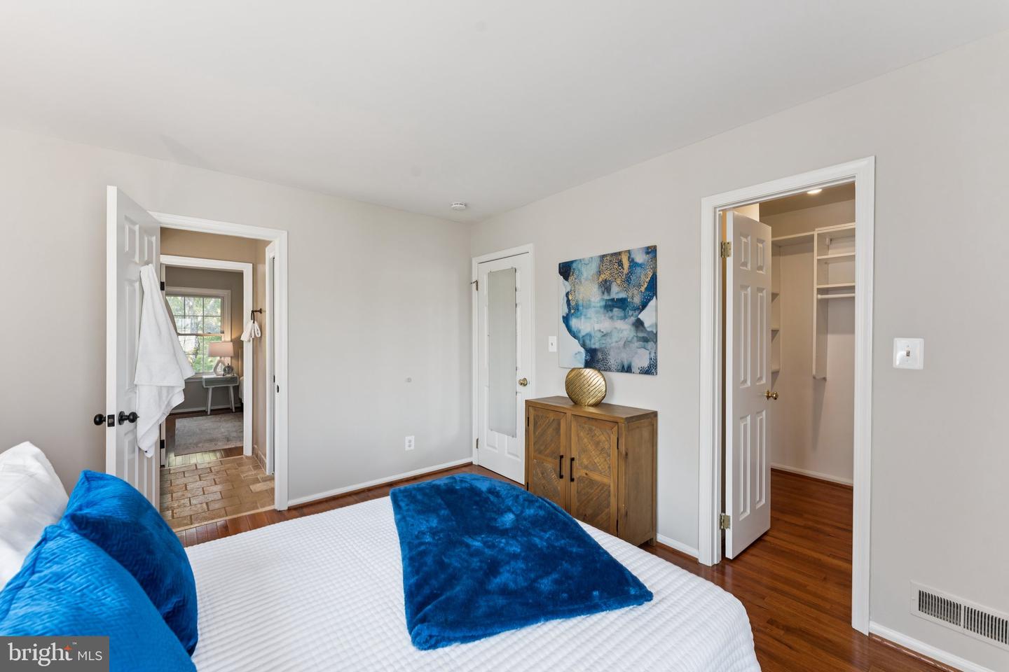 2917 D S WOODSTOCK ST 4 #4, ARLINGTON, Virginia 22206, 3 Bedrooms Bedrooms, ,2 BathroomsBathrooms,Residential,For sale,2917 D S WOODSTOCK ST 4 #4,VAAR2060706 MLS # VAAR2060706