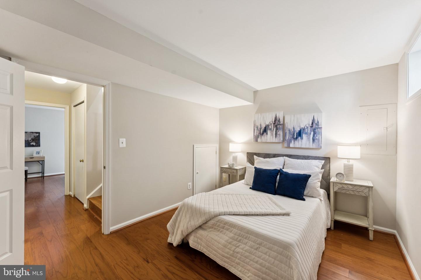 2917 D S WOODSTOCK ST 4 #4, ARLINGTON, Virginia 22206, 3 Bedrooms Bedrooms, ,2 BathroomsBathrooms,Residential,For sale,2917 D S WOODSTOCK ST 4 #4,VAAR2060706 MLS # VAAR2060706