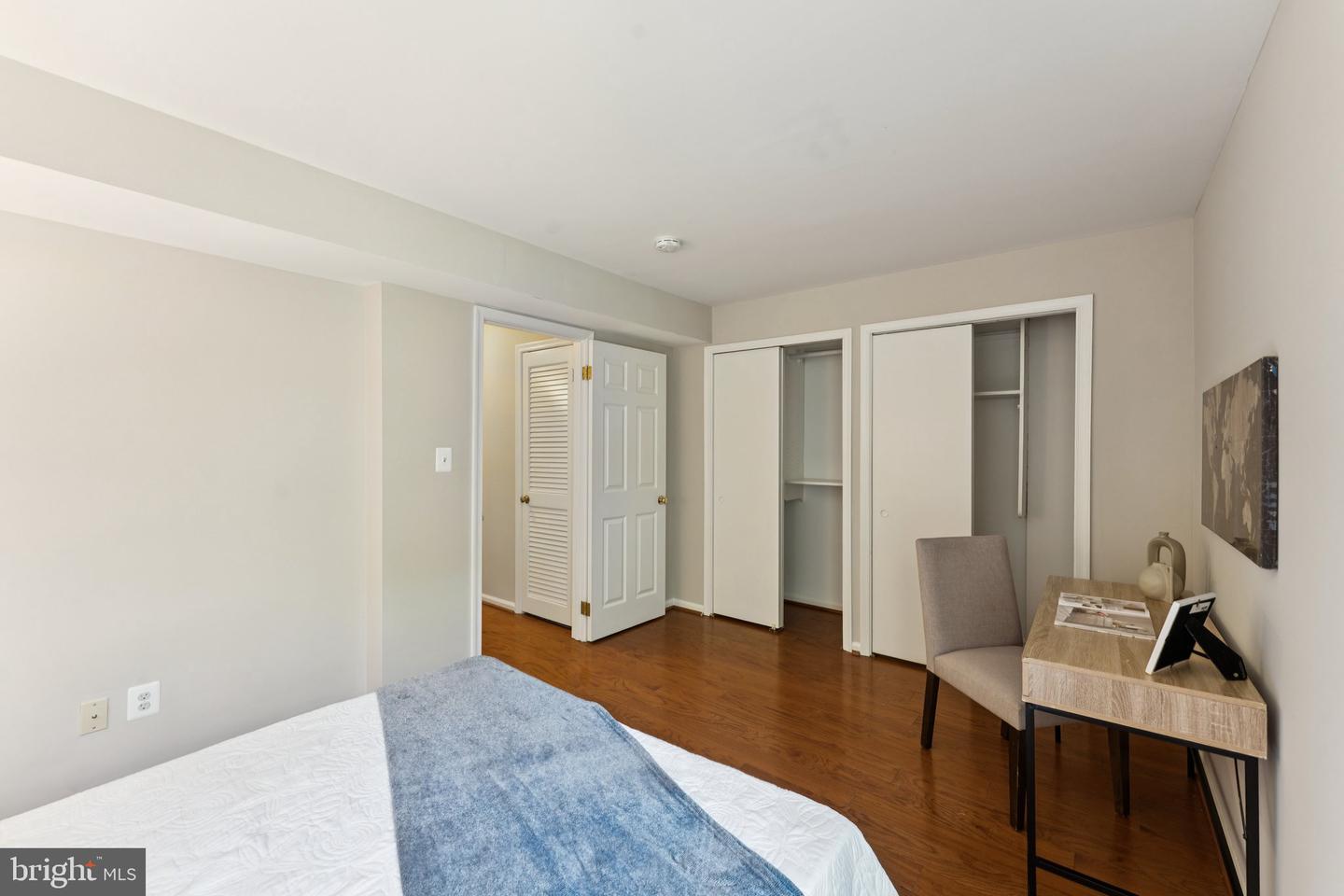 2917 D S WOODSTOCK ST 4 #4, ARLINGTON, Virginia 22206, 3 Bedrooms Bedrooms, ,2 BathroomsBathrooms,Residential,For sale,2917 D S WOODSTOCK ST 4 #4,VAAR2060706 MLS # VAAR2060706