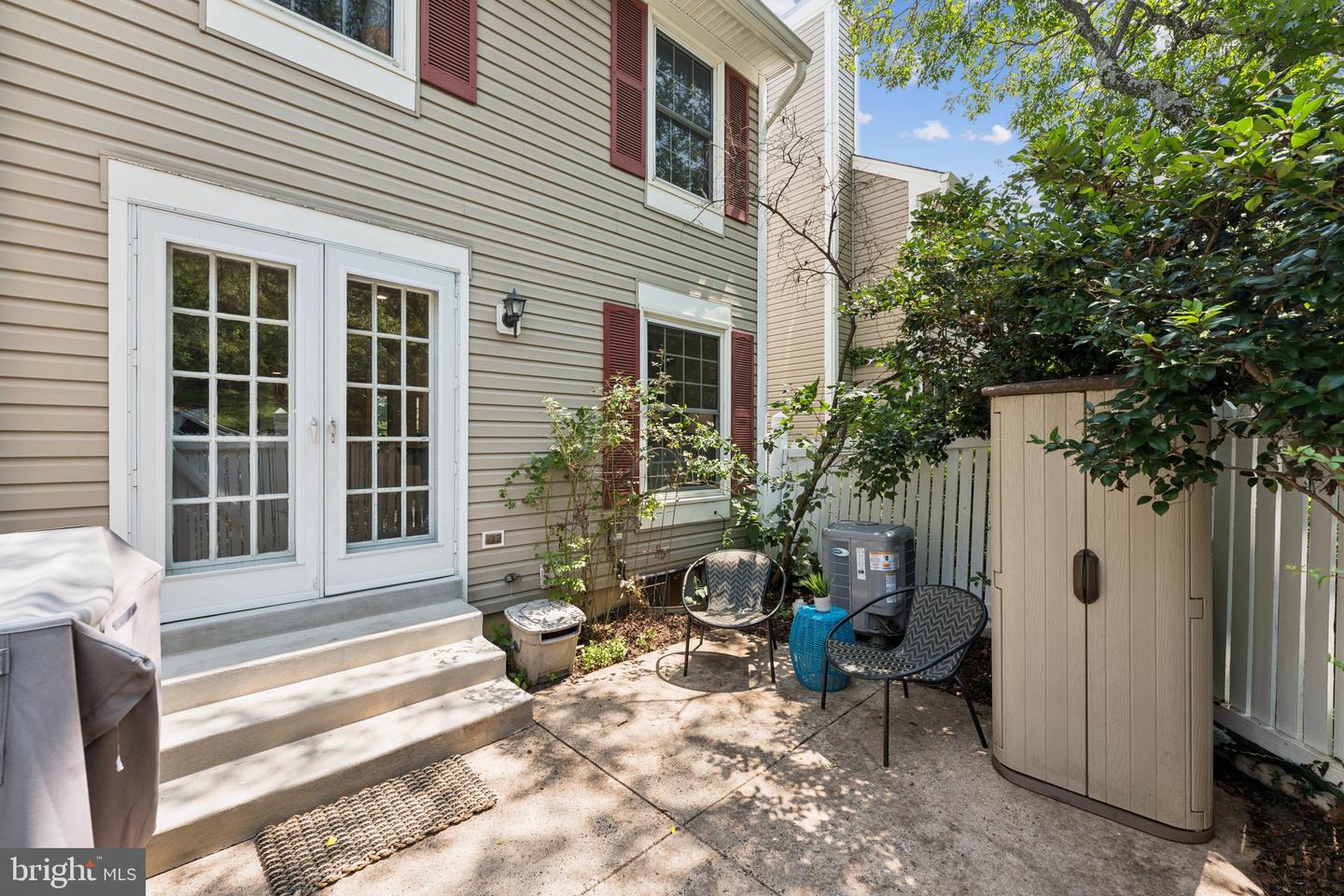 2917 D S WOODSTOCK ST 4 #4, ARLINGTON, Virginia 22206, 3 Bedrooms Bedrooms, ,2 BathroomsBathrooms,Residential,For sale,2917 D S WOODSTOCK ST 4 #4,VAAR2060706 MLS # VAAR2060706
