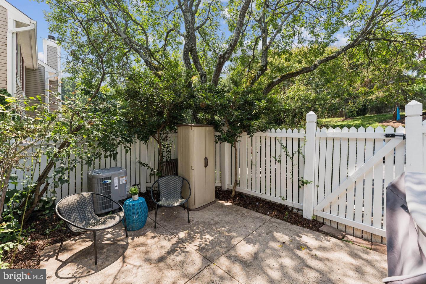 2917 D S WOODSTOCK ST 4 #4, ARLINGTON, Virginia 22206, 3 Bedrooms Bedrooms, ,2 BathroomsBathrooms,Residential,For sale,2917 D S WOODSTOCK ST 4 #4,VAAR2060706 MLS # VAAR2060706