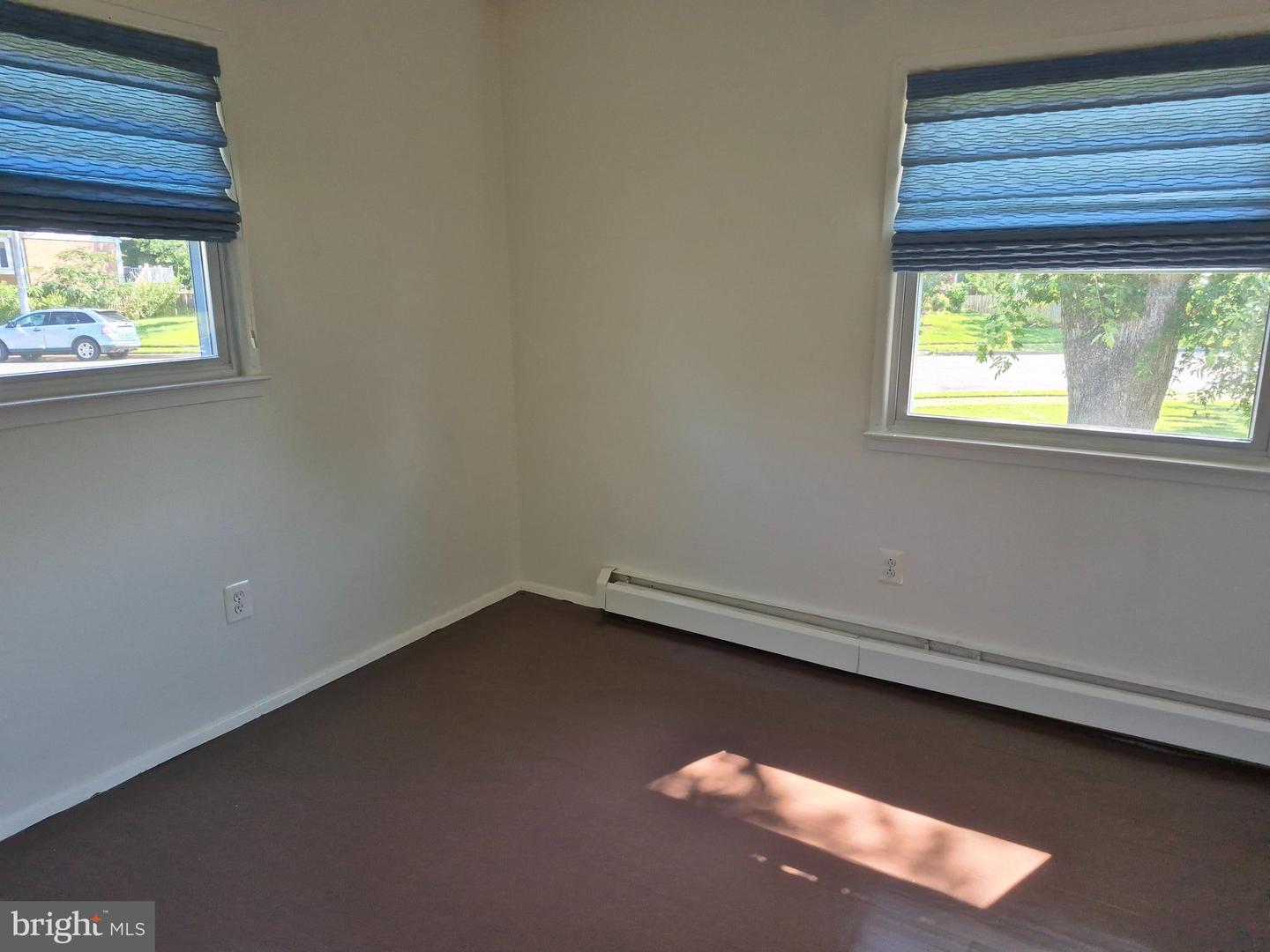 14894 CORDELL AVE, WOODBRIDGE, Virginia 22193, 4 Bedrooms Bedrooms, ,2 BathroomsBathrooms,Residential,For sale,14894 CORDELL AVE,VAPW2099200 MLS # VAPW2099200