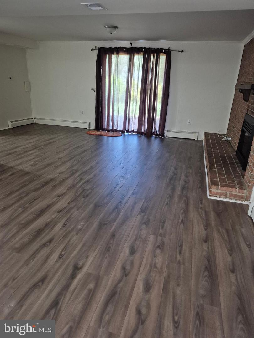 14894 CORDELL AVE, WOODBRIDGE, Virginia 22193, 4 Bedrooms Bedrooms, ,2 BathroomsBathrooms,Residential,For sale,14894 CORDELL AVE,VAPW2099200 MLS # VAPW2099200