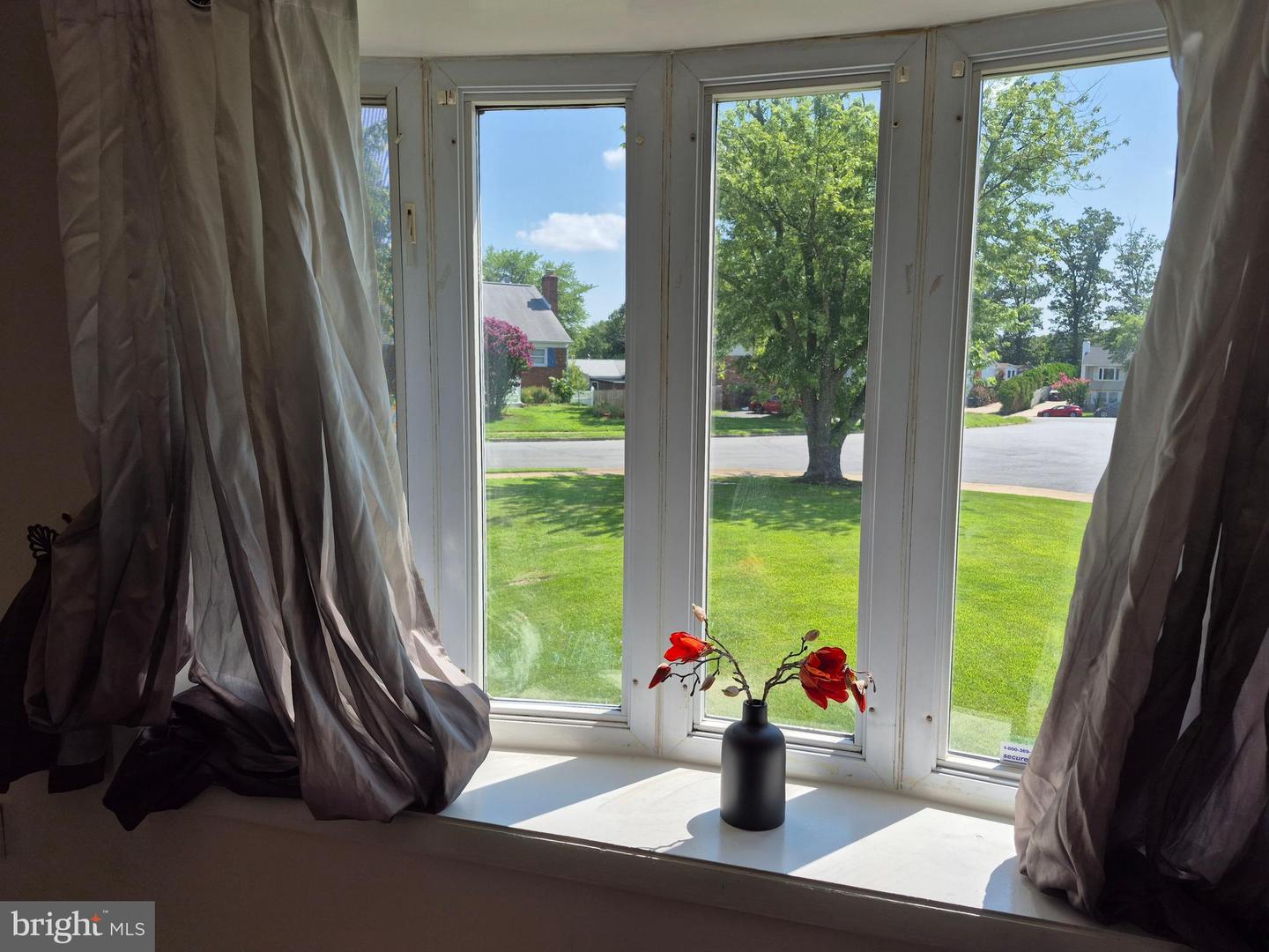 14894 CORDELL AVE, WOODBRIDGE, Virginia 22193, 4 Bedrooms Bedrooms, ,2 BathroomsBathrooms,Residential,For sale,14894 CORDELL AVE,VAPW2099200 MLS # VAPW2099200