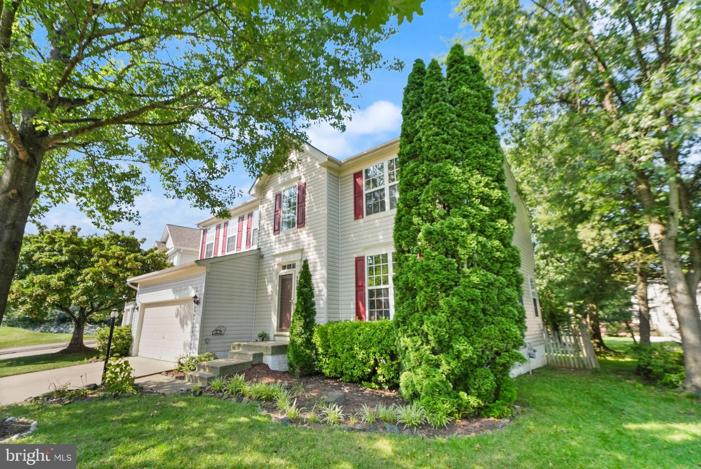 9836 RAINLEAF CT, BRISTOW, Virginia 20136, 4 Bedrooms Bedrooms, ,3 BathroomsBathrooms,Residential,For sale,9836 RAINLEAF CT,VAPW2099210 MLS # VAPW2099210