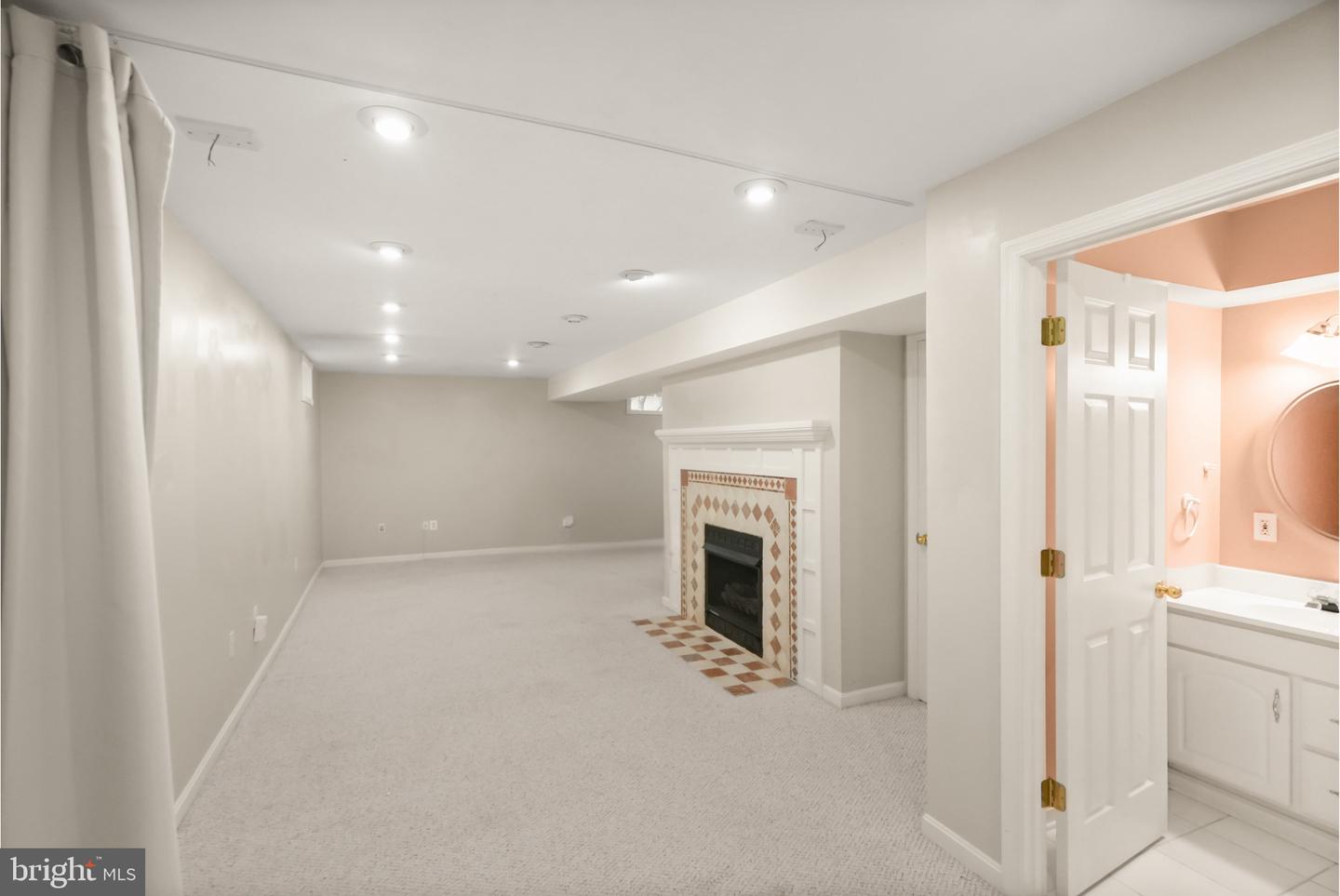 9836 RAINLEAF CT, BRISTOW, Virginia 20136, 4 Bedrooms Bedrooms, ,3 BathroomsBathrooms,Residential,For sale,9836 RAINLEAF CT,VAPW2099210 MLS # VAPW2099210