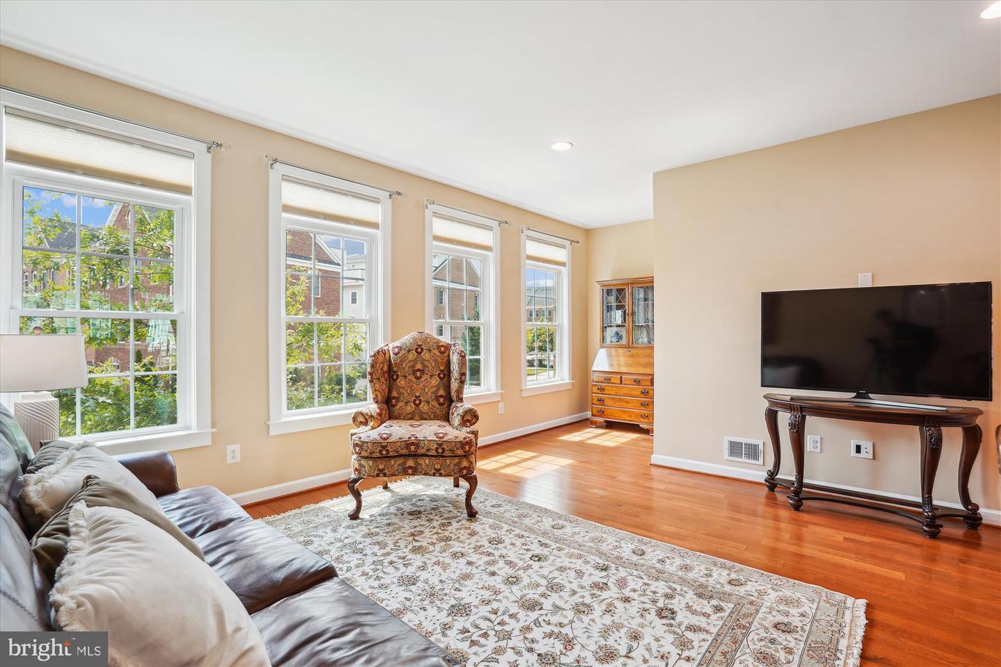 3152 YEAGER DR, HERNDON, Virginia 20171, 4 Bedrooms Bedrooms, ,3 BathroomsBathrooms,Residential,For sale,3152 YEAGER DR,VAFX2255644 MLS # VAFX2255644