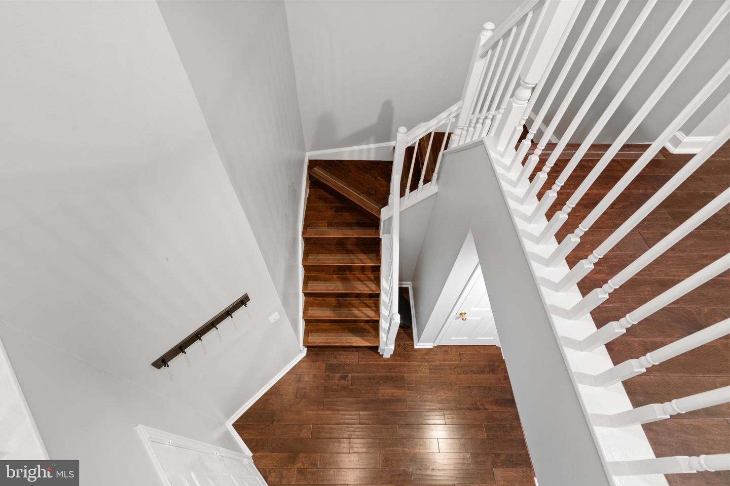 2201 WESTCOURT LN #302, HERNDON, Virginia 20170, 2 Bedrooms Bedrooms, ,2 BathroomsBathrooms,Residential,For sale,2201 WESTCOURT LN #302,VAFX2255832 MLS # VAFX2255832
