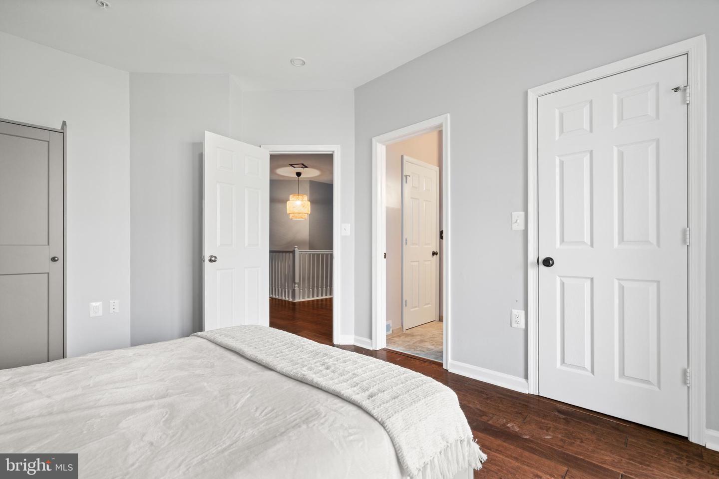 2201 WESTCOURT LN #302, HERNDON, Virginia 20170, 2 Bedrooms Bedrooms, ,2 BathroomsBathrooms,Residential,For sale,2201 WESTCOURT LN #302,VAFX2255832 MLS # VAFX2255832