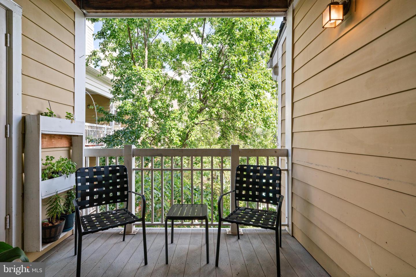 2201 WESTCOURT LN #302, HERNDON, Virginia 20170, 2 Bedrooms Bedrooms, ,2 BathroomsBathrooms,Residential,For sale,2201 WESTCOURT LN #302,VAFX2255832 MLS # VAFX2255832