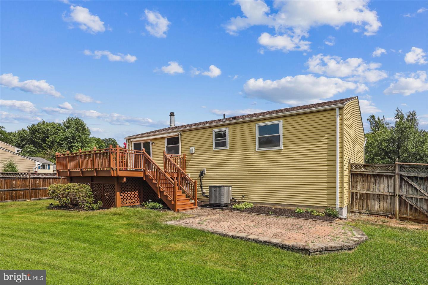 7006 BEDROCK RD, ALEXANDRIA, Virginia 22306, 3 Bedrooms Bedrooms, ,2 BathroomsBathrooms,Residential,For sale,7006 BEDROCK RD,VAFX2255860 MLS # VAFX2255860