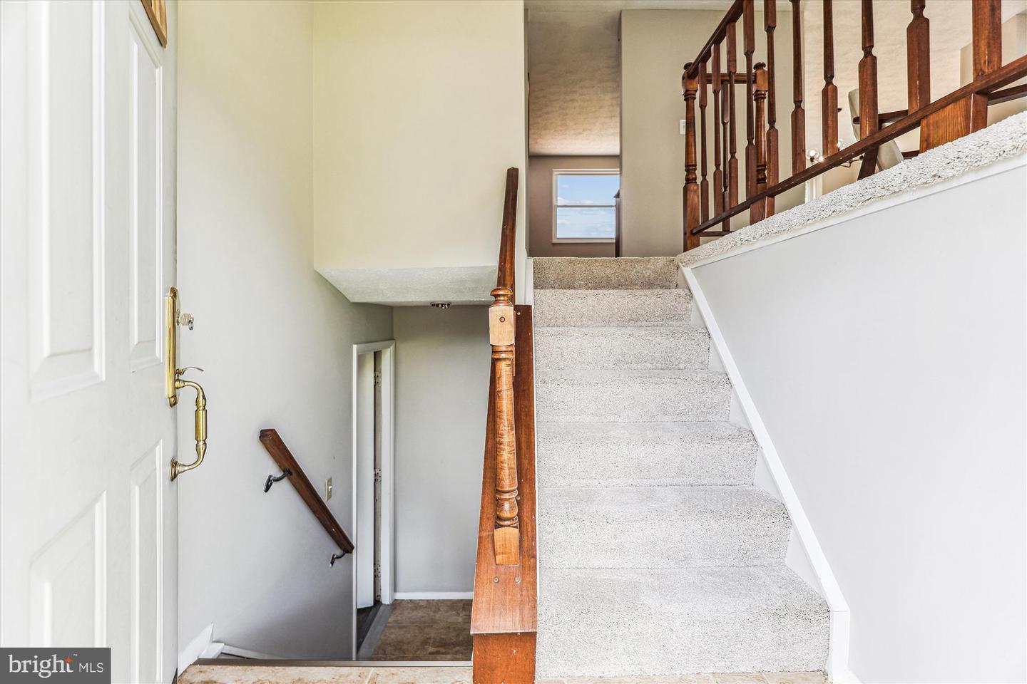 7006 BEDROCK RD, ALEXANDRIA, Virginia 22306, 3 Bedrooms Bedrooms, ,2 BathroomsBathrooms,Residential,For sale,7006 BEDROCK RD,VAFX2255860 MLS # VAFX2255860