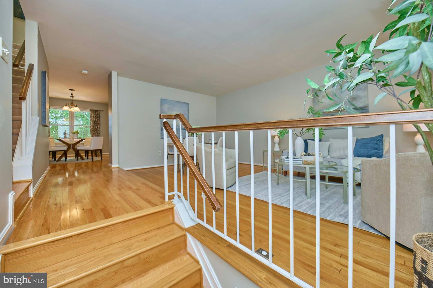7084 SOLOMON SEAL CT, SPRINGFIELD, Virginia 22152, 3 Bedrooms Bedrooms, ,3 BathroomsBathrooms,Residential,For sale,7084 SOLOMON SEAL CT,VAFX2255918 MLS # VAFX2255918