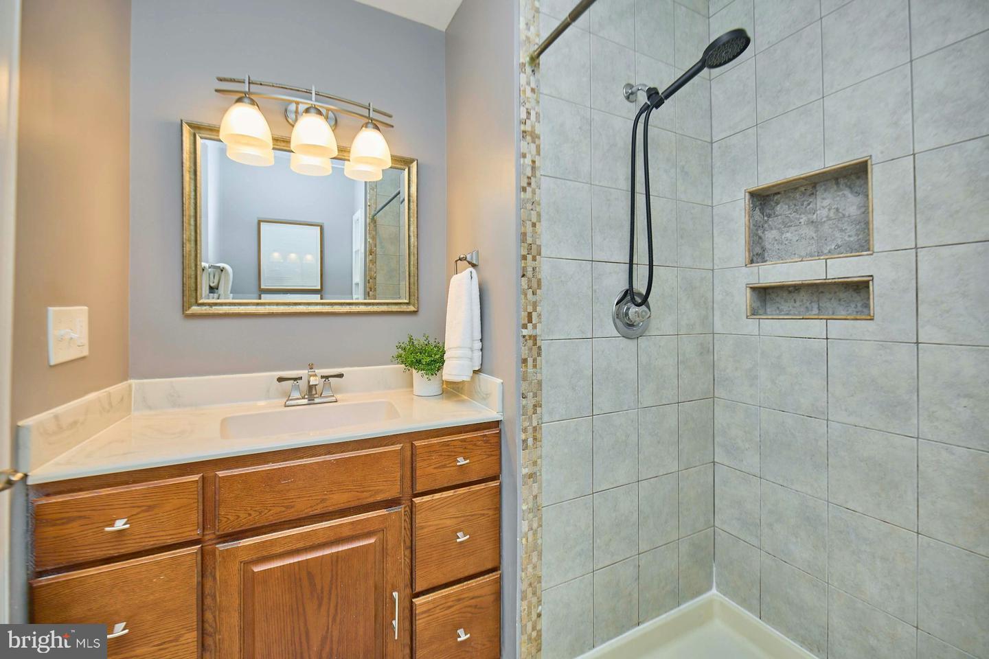 7084 SOLOMON SEAL CT, SPRINGFIELD, Virginia 22152, 3 Bedrooms Bedrooms, ,3 BathroomsBathrooms,Residential,For sale,7084 SOLOMON SEAL CT,VAFX2255918 MLS # VAFX2255918