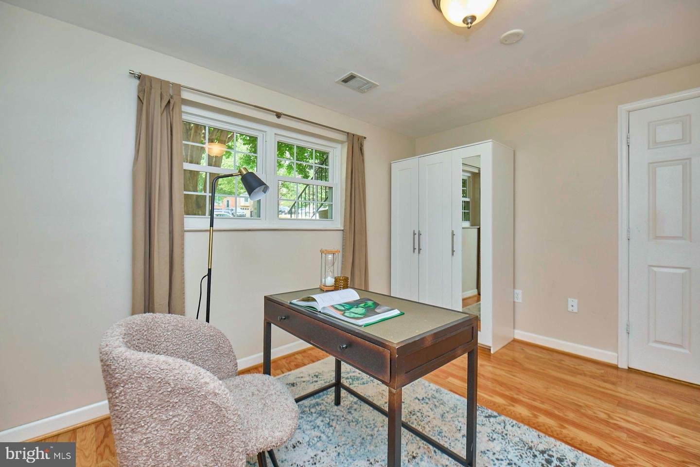 7084 SOLOMON SEAL CT, SPRINGFIELD, Virginia 22152, 3 Bedrooms Bedrooms, ,3 BathroomsBathrooms,Residential,For sale,7084 SOLOMON SEAL CT,VAFX2255918 MLS # VAFX2255918