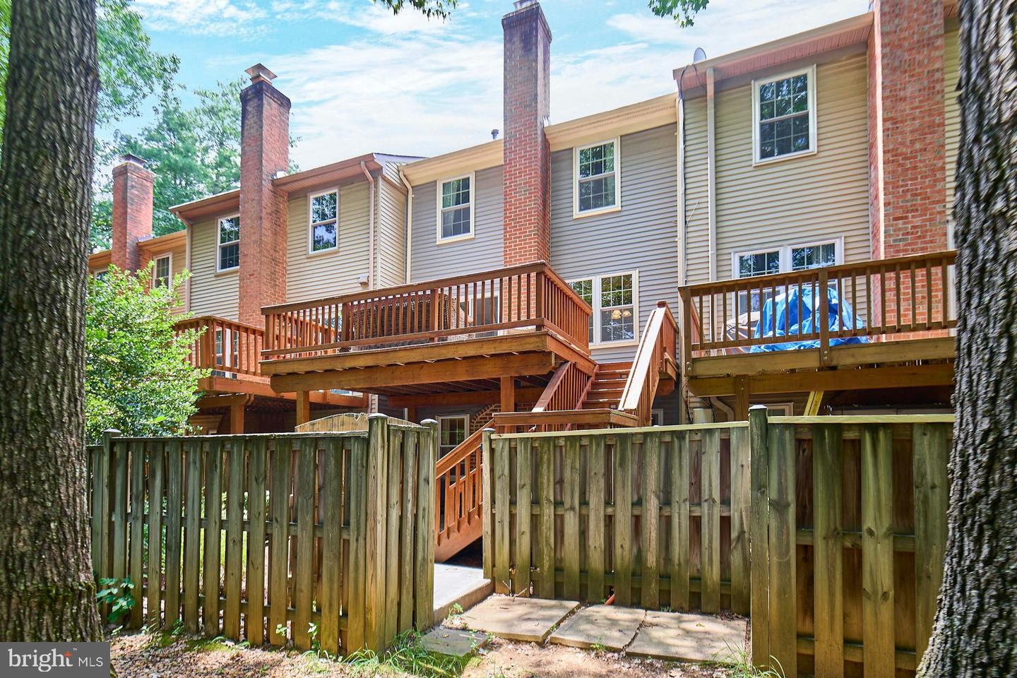 7084 SOLOMON SEAL CT, SPRINGFIELD, Virginia 22152, 3 Bedrooms Bedrooms, ,3 BathroomsBathrooms,Residential,For sale,7084 SOLOMON SEAL CT,VAFX2255918 MLS # VAFX2255918