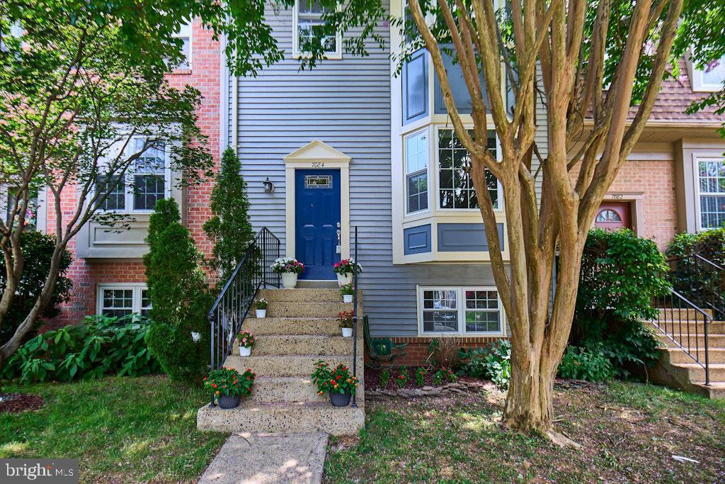 7084 SOLOMON SEAL CT, SPRINGFIELD, Virginia 22152, 3 Bedrooms Bedrooms, ,3 BathroomsBathrooms,Residential,For sale,7084 SOLOMON SEAL CT,VAFX2255918 MLS # VAFX2255918