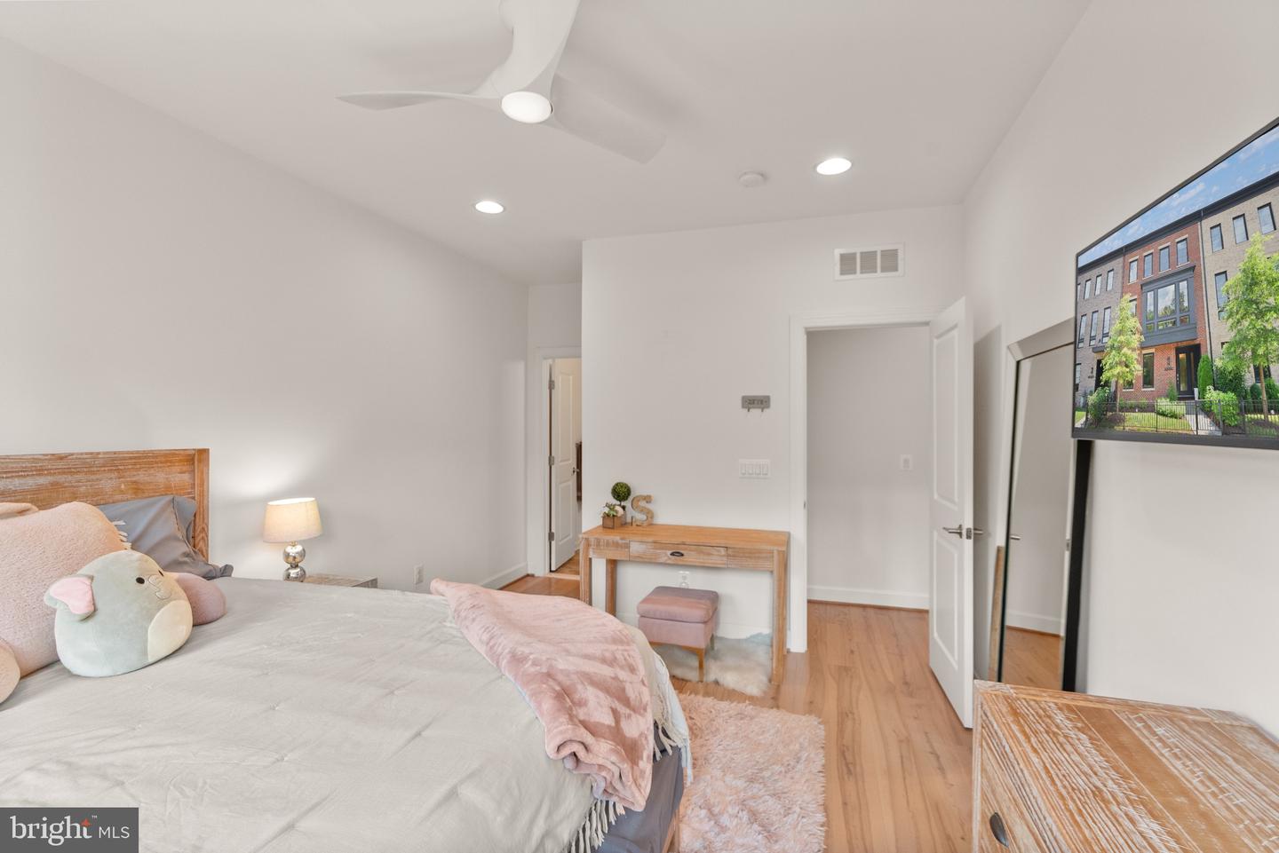20256 NORTHPARK DR, ASHBURN, Virginia 20147, 4 Bedrooms Bedrooms, ,4 BathroomsBathrooms,Residential,For sale,20256 NORTHPARK DR,VALO2102394 MLS # VALO2102394