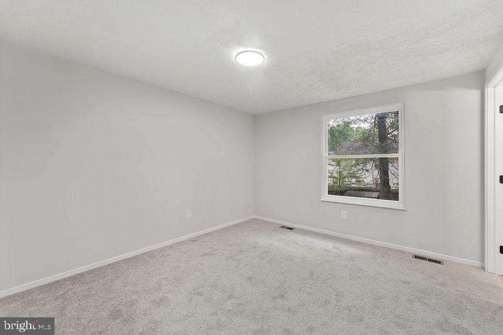 11616 RUTHERFORD DR, FREDERICKSBURG, Virginia 22407, 3 Bedrooms Bedrooms, ,2 BathroomsBathrooms,Residential,For sale,11616 RUTHERFORD DR,VASP2034750 MLS # VASP2034750