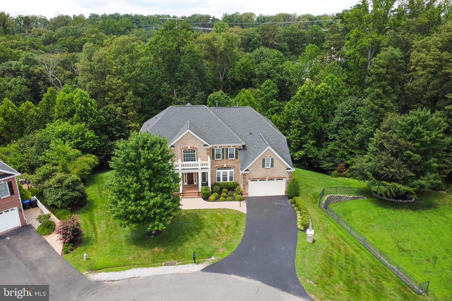 9336 ELKHORNE RUN CT, LORTON, Virginia 22079, 5 Bedrooms Bedrooms, ,5 BathroomsBathrooms,Residential,For sale,9336 ELKHORNE RUN CT,VAFX2256014 MLS # VAFX2256014
