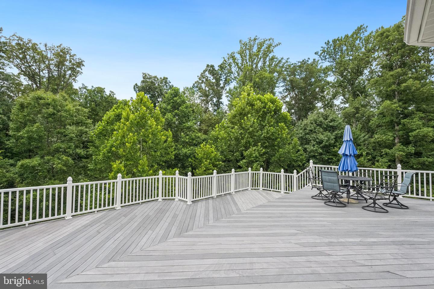 9336 ELKHORNE RUN CT, LORTON, Virginia 22079, 5 Bedrooms Bedrooms, ,5 BathroomsBathrooms,Residential,For sale,9336 ELKHORNE RUN CT,VAFX2256014 MLS # VAFX2256014