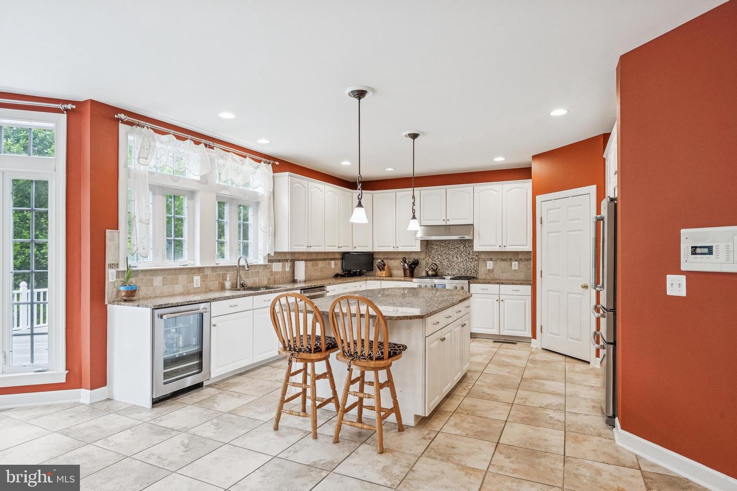 9336 ELKHORNE RUN CT, LORTON, Virginia 22079, 5 Bedrooms Bedrooms, ,5 BathroomsBathrooms,Residential,For sale,9336 ELKHORNE RUN CT,VAFX2256014 MLS # VAFX2256014