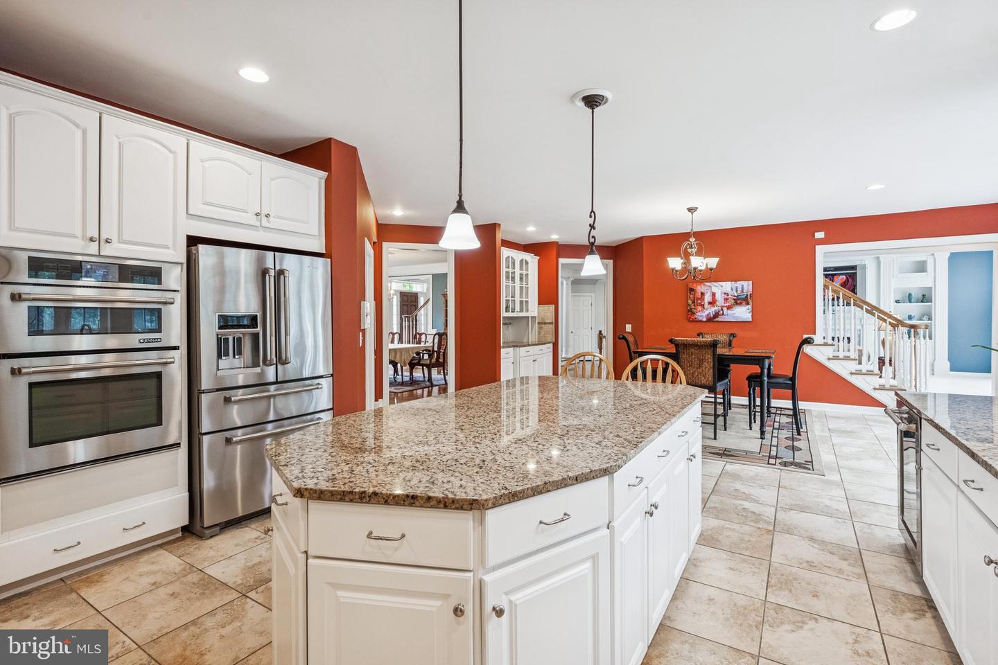9336 ELKHORNE RUN CT, LORTON, Virginia 22079, 5 Bedrooms Bedrooms, ,5 BathroomsBathrooms,Residential,For sale,9336 ELKHORNE RUN CT,VAFX2256014 MLS # VAFX2256014