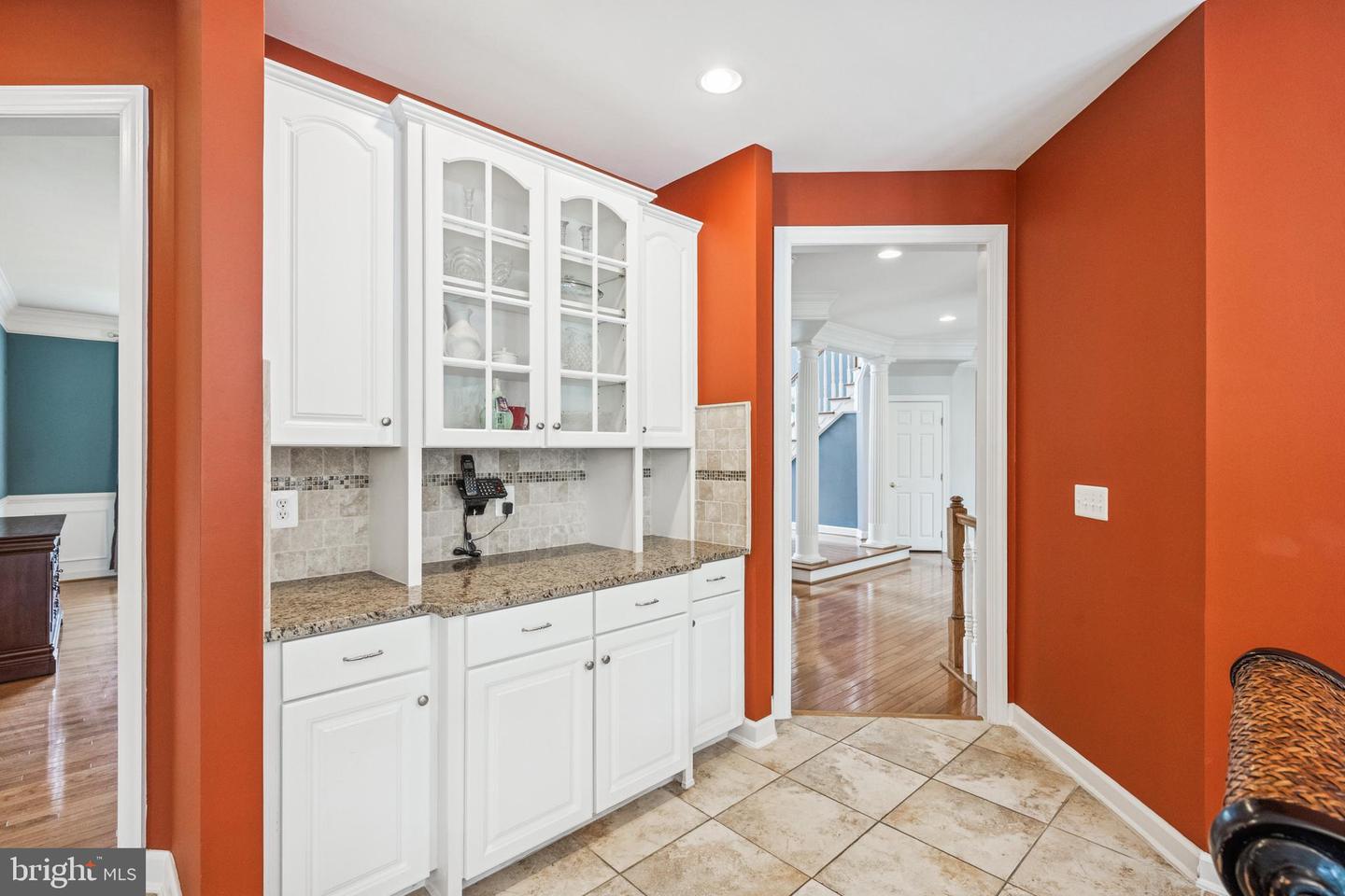 9336 ELKHORNE RUN CT, LORTON, Virginia 22079, 5 Bedrooms Bedrooms, ,5 BathroomsBathrooms,Residential,For sale,9336 ELKHORNE RUN CT,VAFX2256014 MLS # VAFX2256014