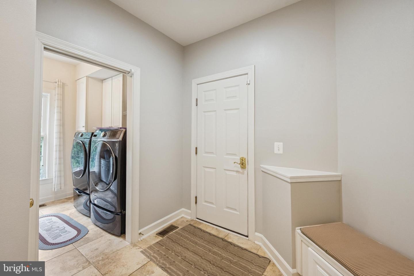 9336 ELKHORNE RUN CT, LORTON, Virginia 22079, 5 Bedrooms Bedrooms, ,5 BathroomsBathrooms,Residential,For sale,9336 ELKHORNE RUN CT,VAFX2256014 MLS # VAFX2256014
