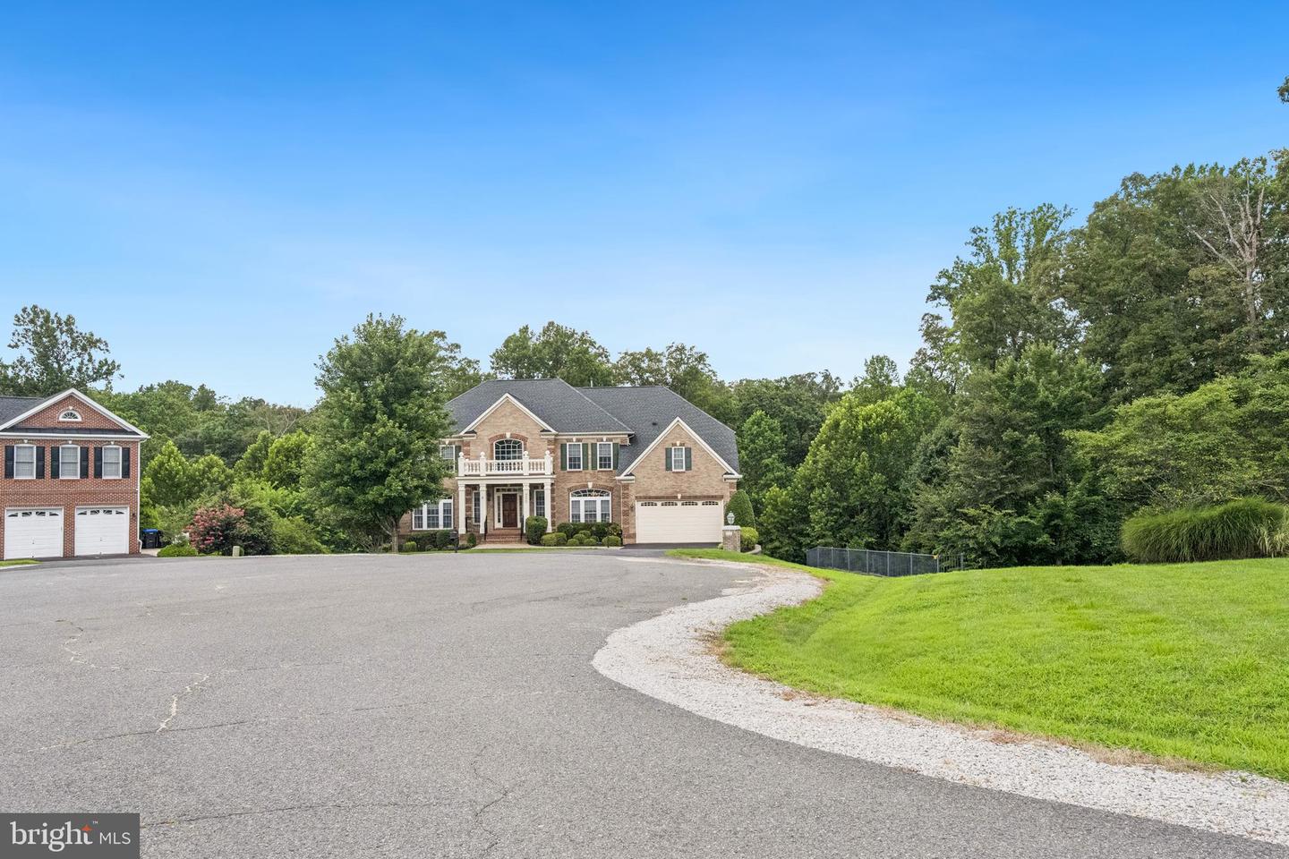 9336 ELKHORNE RUN CT, LORTON, Virginia 22079, 5 Bedrooms Bedrooms, ,5 BathroomsBathrooms,Residential,For sale,9336 ELKHORNE RUN CT,VAFX2256014 MLS # VAFX2256014