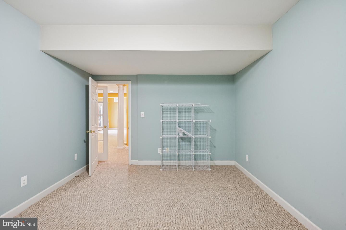 9336 ELKHORNE RUN CT, LORTON, Virginia 22079, 5 Bedrooms Bedrooms, ,5 BathroomsBathrooms,Residential,For sale,9336 ELKHORNE RUN CT,VAFX2256014 MLS # VAFX2256014