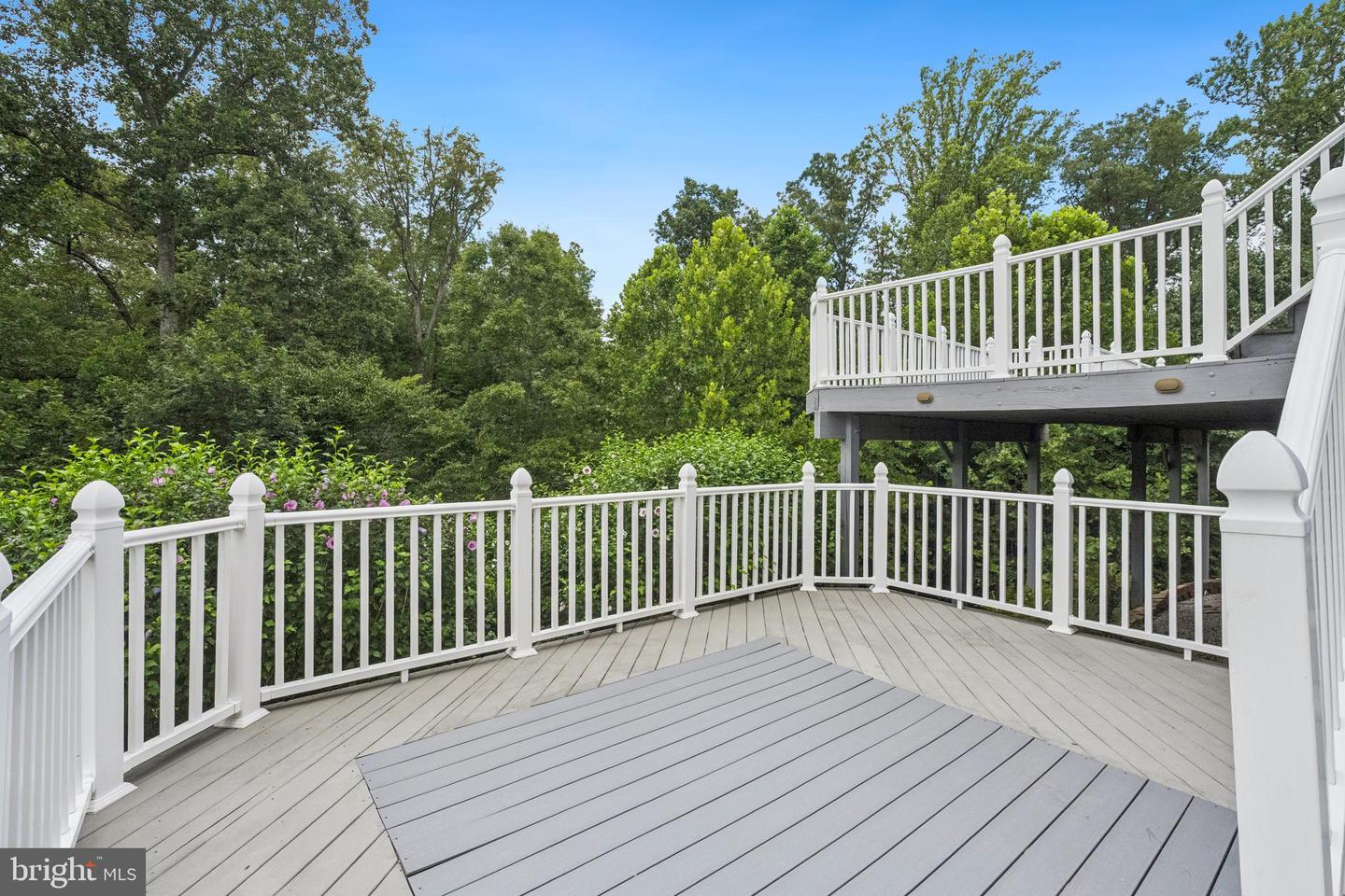 9336 ELKHORNE RUN CT, LORTON, Virginia 22079, 5 Bedrooms Bedrooms, ,5 BathroomsBathrooms,Residential,For sale,9336 ELKHORNE RUN CT,VAFX2256014 MLS # VAFX2256014