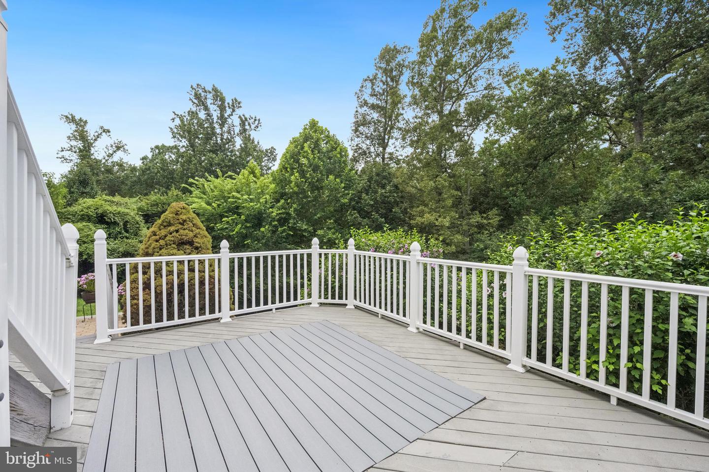 9336 ELKHORNE RUN CT, LORTON, Virginia 22079, 5 Bedrooms Bedrooms, ,5 BathroomsBathrooms,Residential,For sale,9336 ELKHORNE RUN CT,VAFX2256014 MLS # VAFX2256014