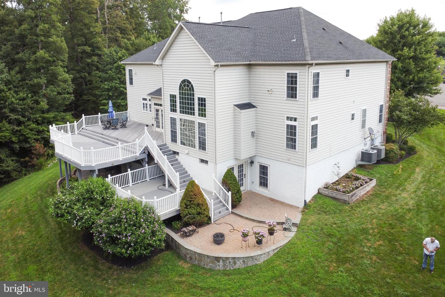 9336 ELKHORNE RUN CT, LORTON, Virginia 22079, 5 Bedrooms Bedrooms, ,5 BathroomsBathrooms,Residential,For sale,9336 ELKHORNE RUN CT,VAFX2256014 MLS # VAFX2256014