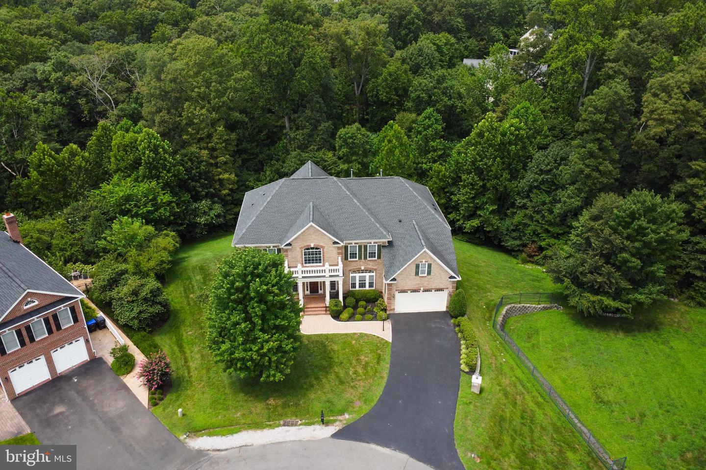 9336 ELKHORNE RUN CT, LORTON, Virginia 22079, 5 Bedrooms Bedrooms, ,5 BathroomsBathrooms,Residential,For sale,9336 ELKHORNE RUN CT,VAFX2256014 MLS # VAFX2256014