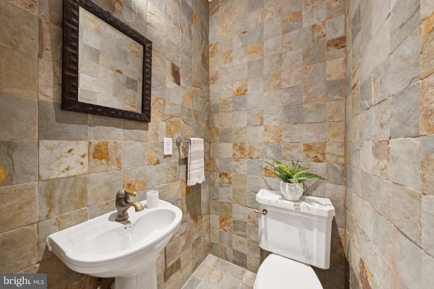 1849 CALVERT ST NW, WASHINGTON, District Of Columbia 20009, 4 Bedrooms Bedrooms, ,3 BathroomsBathrooms,Residential,For sale,1849 CALVERT ST NW,DCDC2210836 MLS # DCDC2210836