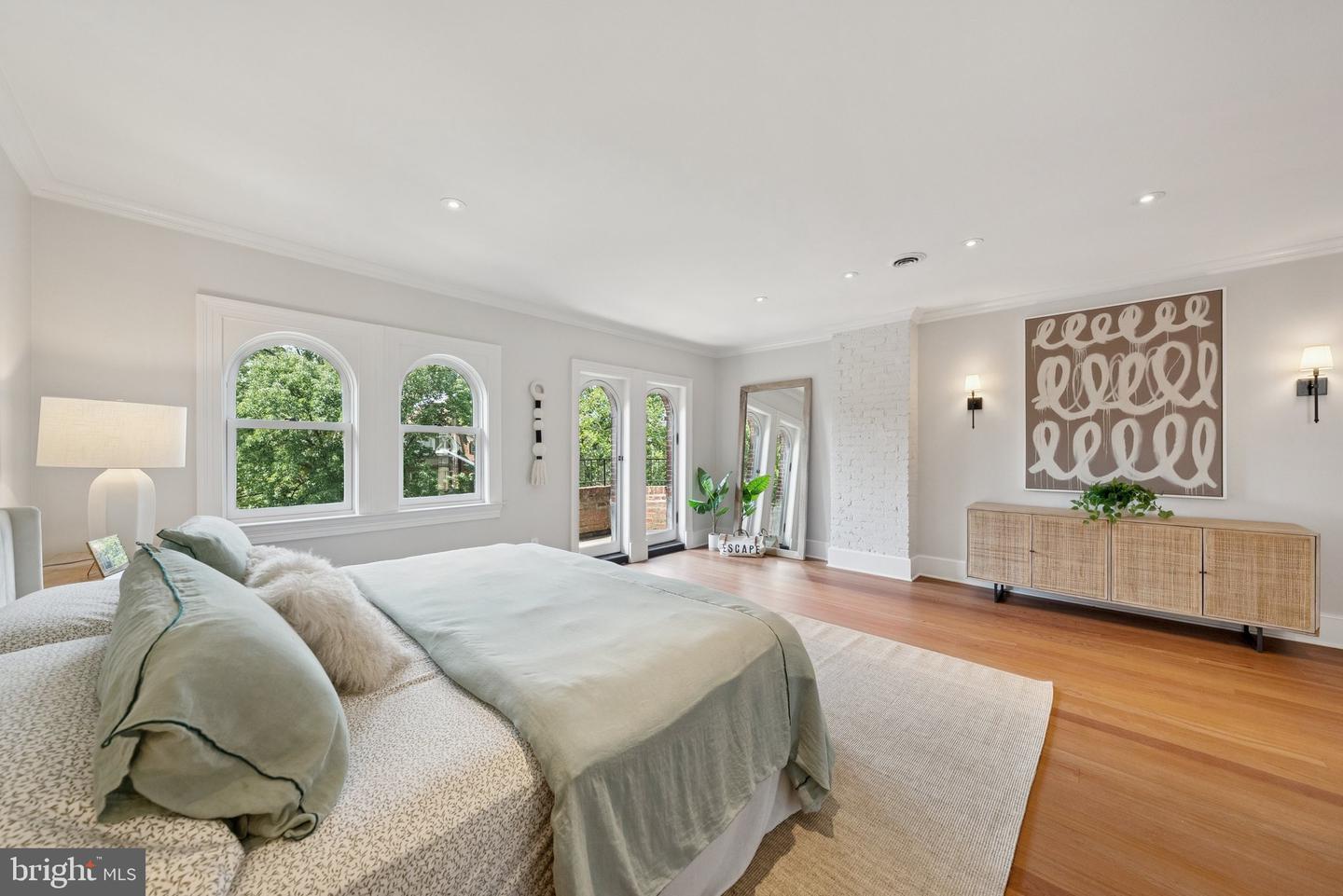 1849 CALVERT ST NW, WASHINGTON, District Of Columbia 20009, 4 Bedrooms Bedrooms, ,3 BathroomsBathrooms,Residential,For sale,1849 CALVERT ST NW,DCDC2210836 MLS # DCDC2210836