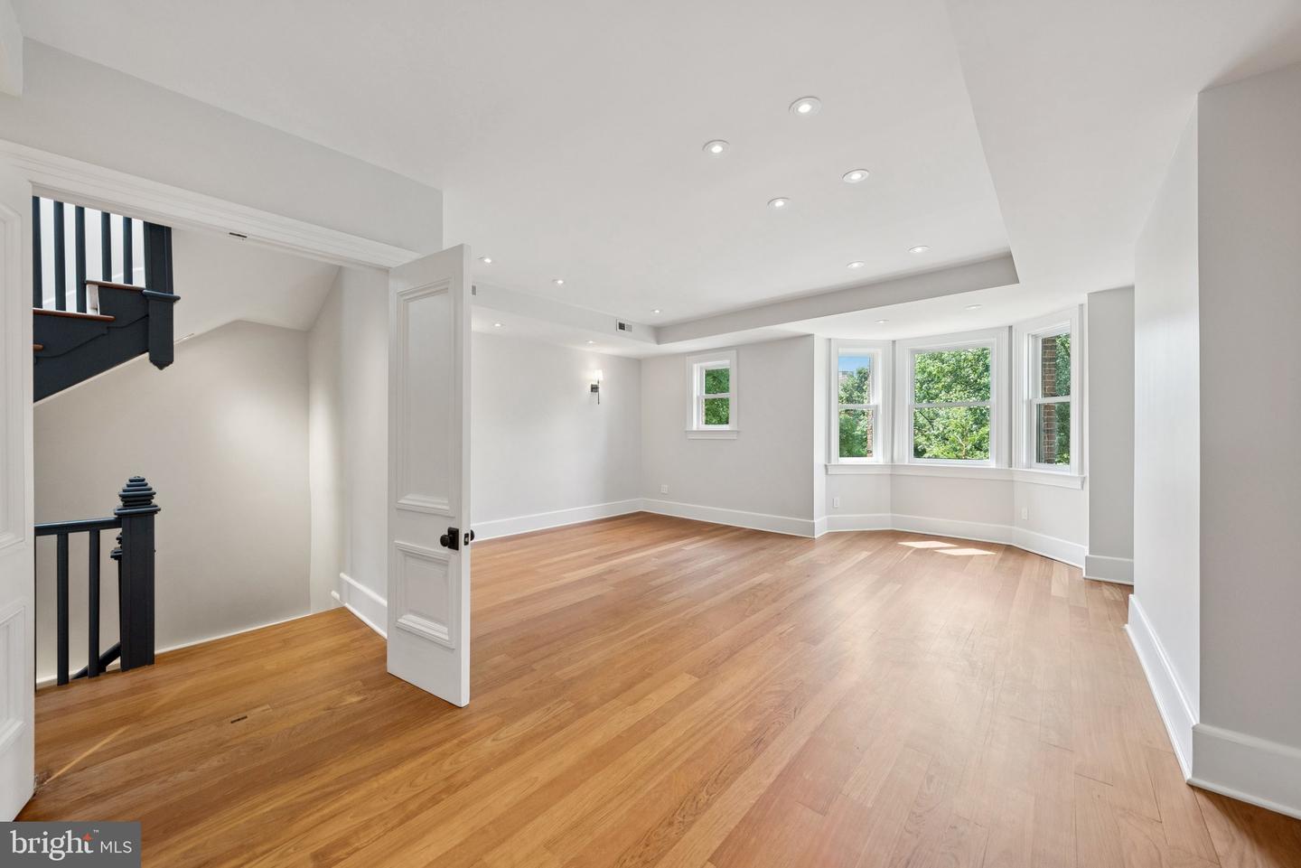 1849 CALVERT ST NW, WASHINGTON, District Of Columbia 20009, 4 Bedrooms Bedrooms, ,3 BathroomsBathrooms,Residential,For sale,1849 CALVERT ST NW,DCDC2210836 MLS # DCDC2210836