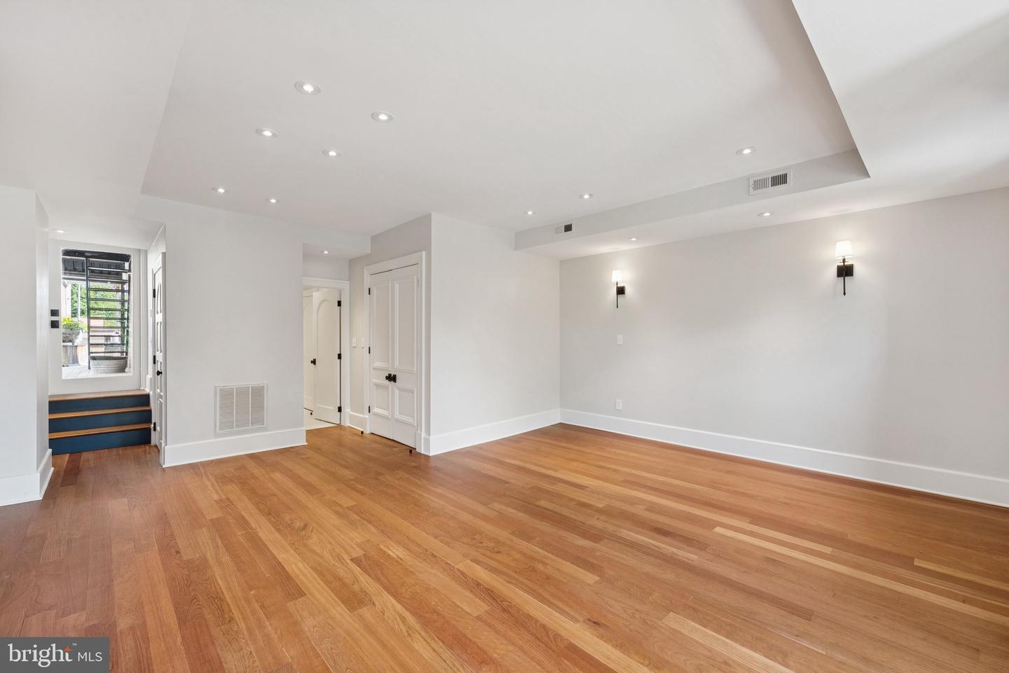 1849 CALVERT ST NW, WASHINGTON, District Of Columbia 20009, 4 Bedrooms Bedrooms, ,3 BathroomsBathrooms,Residential,For sale,1849 CALVERT ST NW,DCDC2210836 MLS # DCDC2210836