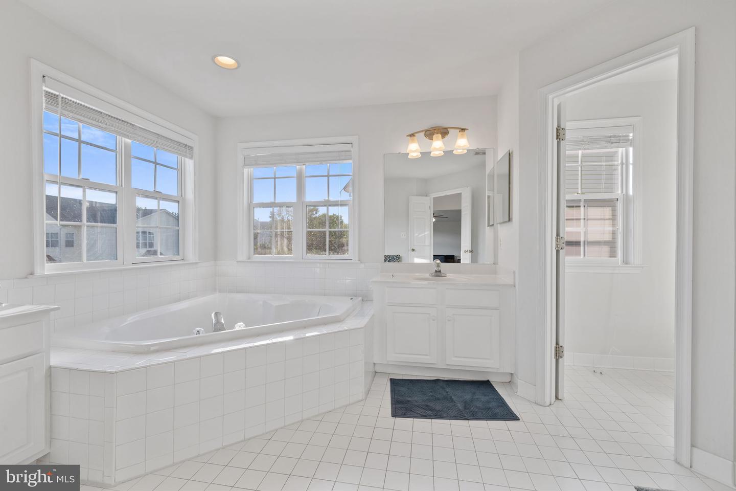 9024 WOODPECKER CT, GAINESVILLE, Virginia 20155, 6 Bedrooms Bedrooms, 3 Rooms Rooms,4 BathroomsBathrooms,Residential,For sale,9024 WOODPECKER CT,VAPW2099428 MLS # VAPW2099428