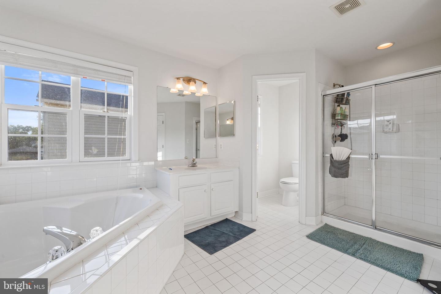 9024 WOODPECKER CT, GAINESVILLE, Virginia 20155, 6 Bedrooms Bedrooms, 3 Rooms Rooms,4 BathroomsBathrooms,Residential,For sale,9024 WOODPECKER CT,VAPW2099428 MLS # VAPW2099428