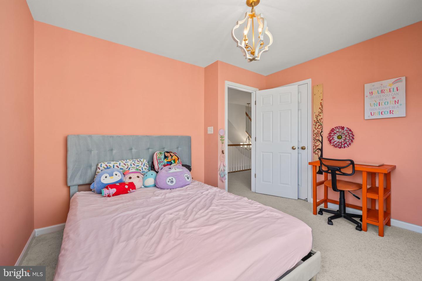 9024 WOODPECKER CT, GAINESVILLE, Virginia 20155, 6 Bedrooms Bedrooms, 3 Rooms Rooms,4 BathroomsBathrooms,Residential,For sale,9024 WOODPECKER CT,VAPW2099428 MLS # VAPW2099428