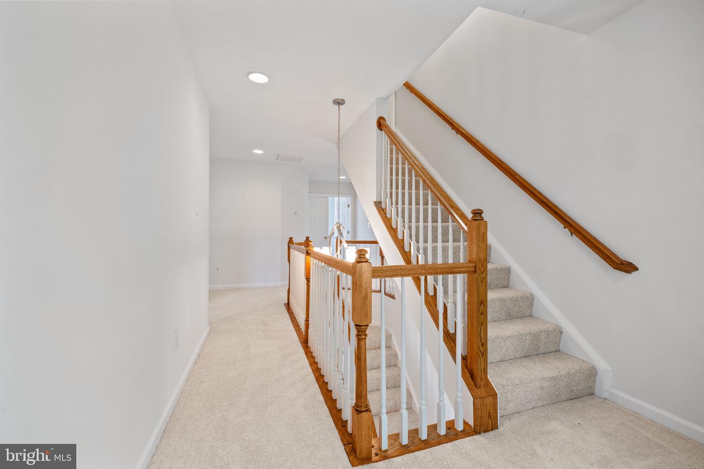 9024 WOODPECKER CT, GAINESVILLE, Virginia 20155, 6 Bedrooms Bedrooms, 3 Rooms Rooms,4 BathroomsBathrooms,Residential,For sale,9024 WOODPECKER CT,VAPW2099428 MLS # VAPW2099428