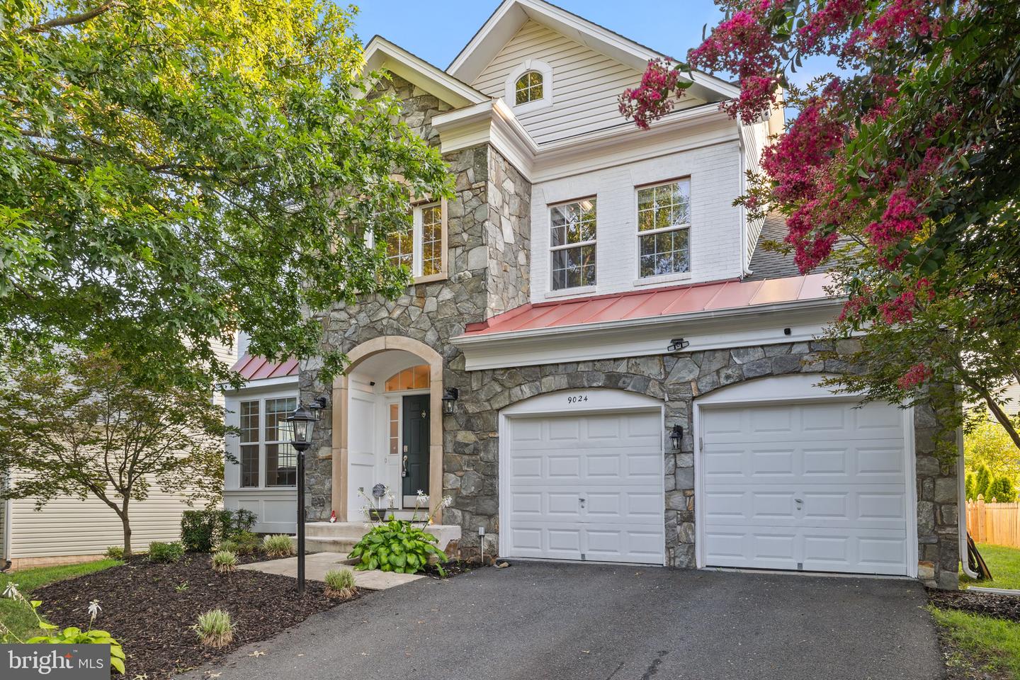 9024 WOODPECKER CT, GAINESVILLE, Virginia 20155, 6 Bedrooms Bedrooms, 3 Rooms Rooms,4 BathroomsBathrooms,Residential,For sale,9024 WOODPECKER CT,VAPW2099428 MLS # VAPW2099428