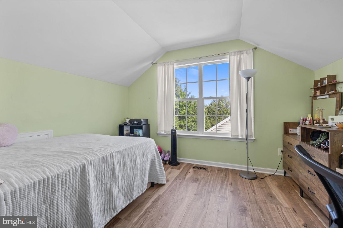 9024 WOODPECKER CT, GAINESVILLE, Virginia 20155, 6 Bedrooms Bedrooms, 3 Rooms Rooms,4 BathroomsBathrooms,Residential,For sale,9024 WOODPECKER CT,VAPW2099428 MLS # VAPW2099428