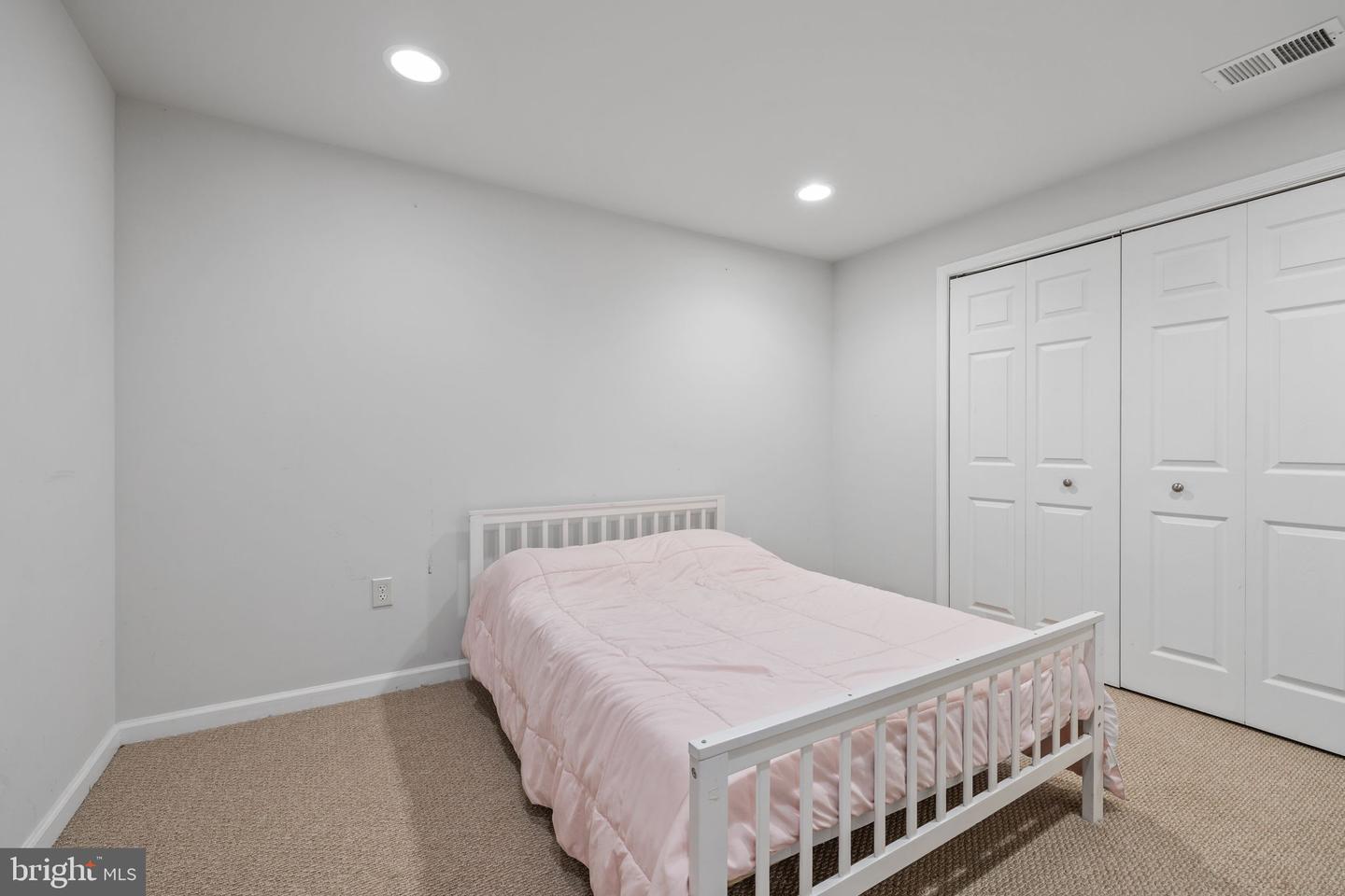 9024 WOODPECKER CT, GAINESVILLE, Virginia 20155, 6 Bedrooms Bedrooms, 3 Rooms Rooms,4 BathroomsBathrooms,Residential,For sale,9024 WOODPECKER CT,VAPW2099428 MLS # VAPW2099428