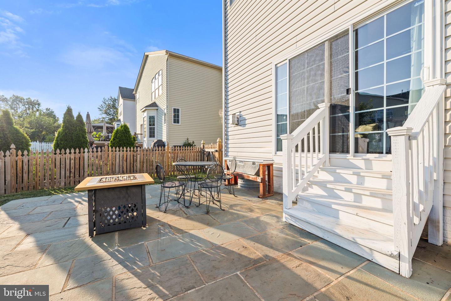 9024 WOODPECKER CT, GAINESVILLE, Virginia 20155, 6 Bedrooms Bedrooms, 3 Rooms Rooms,4 BathroomsBathrooms,Residential,For sale,9024 WOODPECKER CT,VAPW2099428 MLS # VAPW2099428