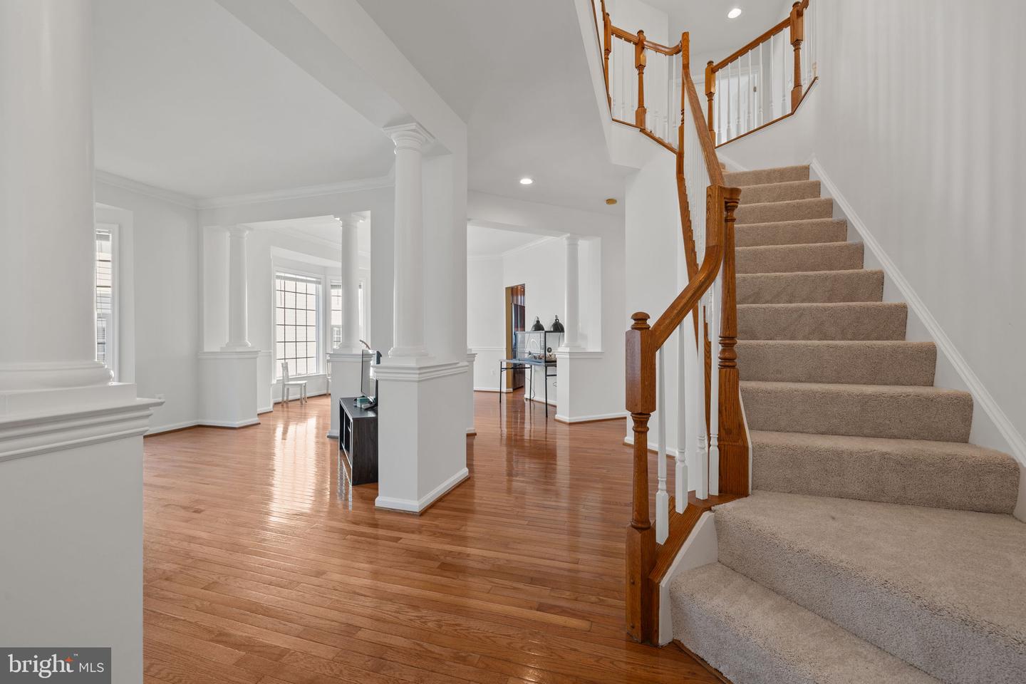 9024 WOODPECKER CT, GAINESVILLE, Virginia 20155, 6 Bedrooms Bedrooms, 3 Rooms Rooms,4 BathroomsBathrooms,Residential,For sale,9024 WOODPECKER CT,VAPW2099428 MLS # VAPW2099428
